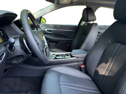 Used 2023 Hyundai Sonata Limited FWD image 9