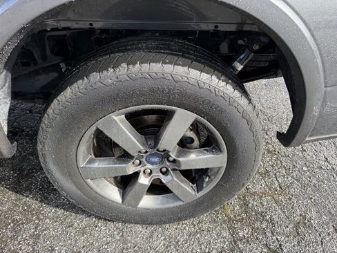 Used 2017 Ford F150 XLT w/ Equipment Group 302A Luxury image 19