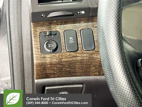Used 2011 Acura MDX w/ Technology & Entertainment AWD/4WD image 19