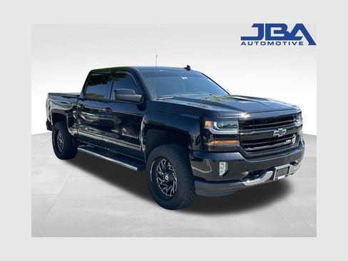 Used 2018 Chevrolet Silverado 1500 LT w/ All Star Edition AWD/4WD image 1