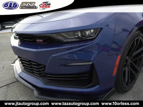 Used 2020 Chevrolet Camaro SS RWD image 13
