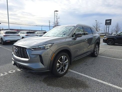 Certified 2023 INFINITI QX60 Luxe w/ Cargo Package image 3