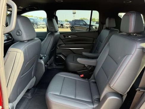 Used 2024 Chevrolet Traverse Z71 w/ Enhanced Driving Package AWD/4WD image 15