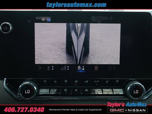Used 2024 Chevrolet Colorado ZR2 w/ ZR2 Convenience Package III AWD/4WD image 24