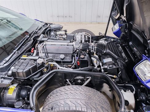 Used 1995 Chevrolet Corvette Coupe RWD image 30