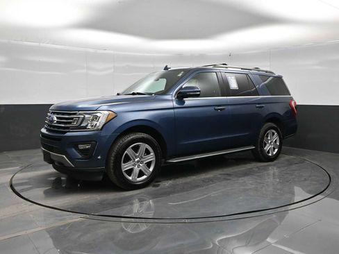 Used 2020 Ford Expedition XLT w/ Equipment Group 202A AWD/4WD image 4