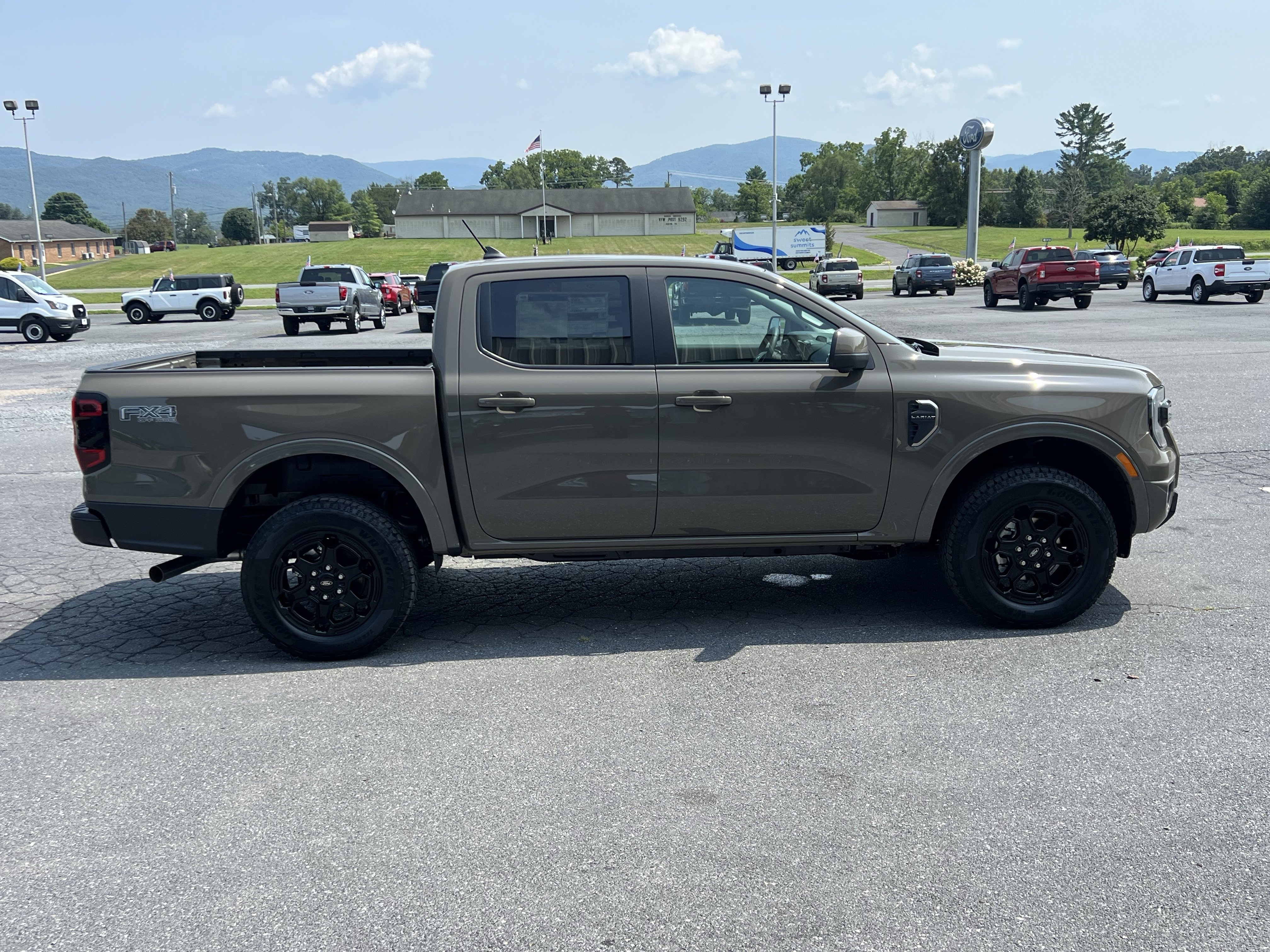 New 2026 Ford Ranger Lariat w/ FX4 Off-Road Package AWD/4WD image 5
