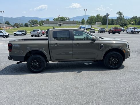 New 2026 Ford Ranger Lariat w/ FX4 Off-Road Package AWD/4WD image 5