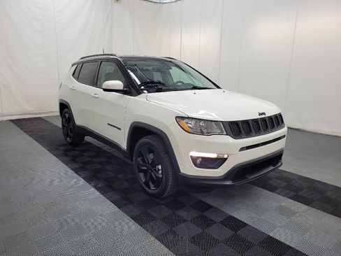 Used 2019 Jeep Compass Altitude image 13