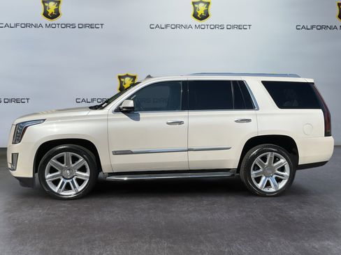 Used 2015 Cadillac Escalade Luxury image 8