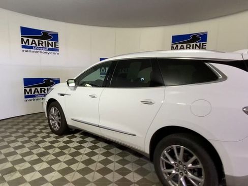 Used 2023 Buick Enclave Essence w/ Experience Buick Package FWD image 8