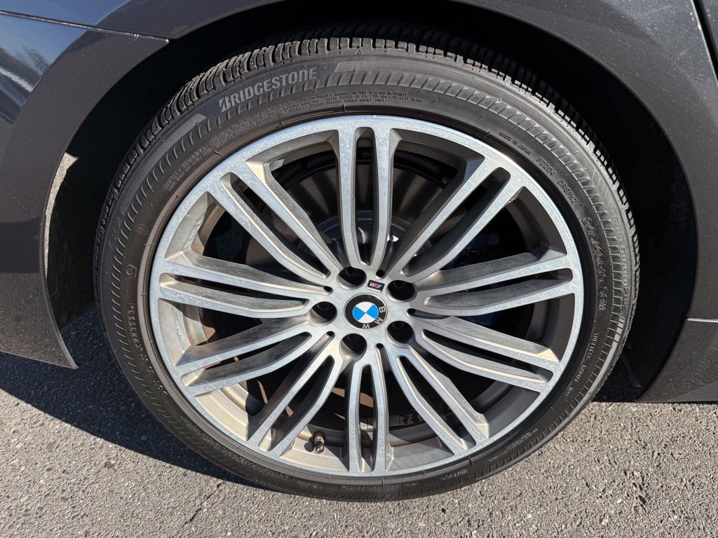 Used 2018 BMW M550i xDrive w/ Dynamic Handling Package AWD/4WD image 11