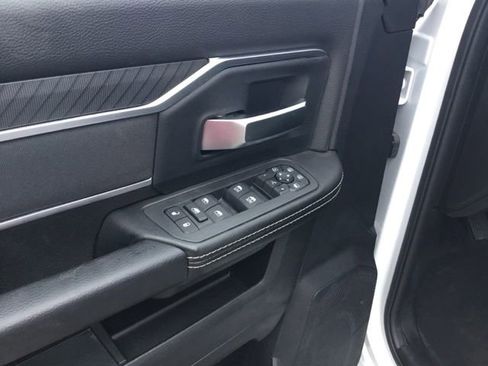 New 2026 RAM 2500 Big Horn AWD/4WD image 13