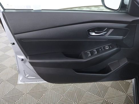 Certified 2025 Honda Accord LX image 19