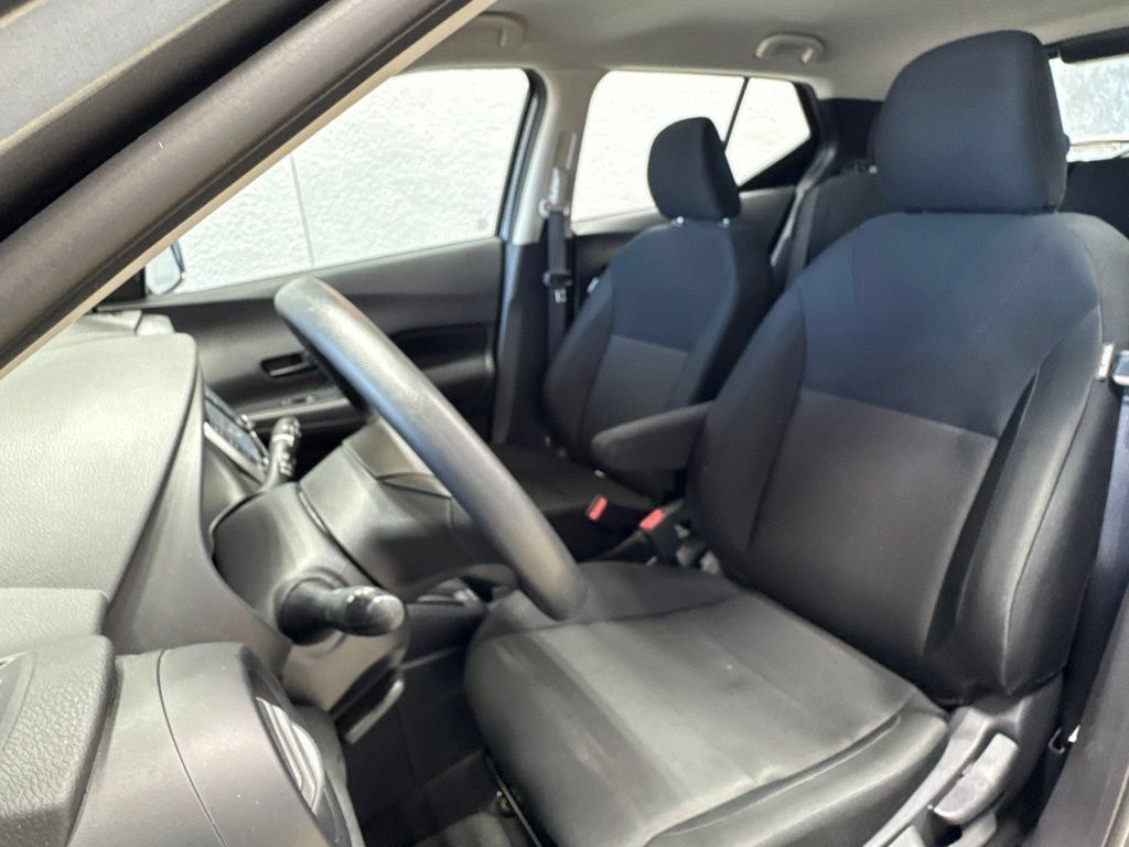 Used 2025 Nissan Kicks Play S FWD image 12