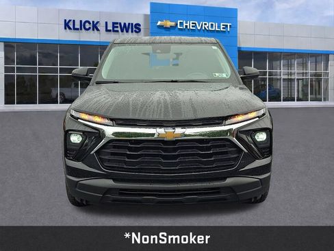 Used 2026 Chevrolet TrailBlazer LS w/ LS Convenience Package FWD image 2