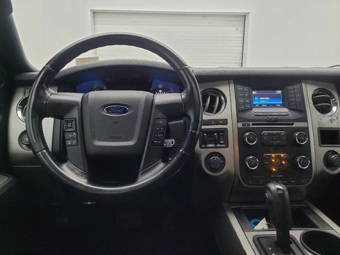 Used 2016 Ford Expedition XLT AWD/4WD image 22