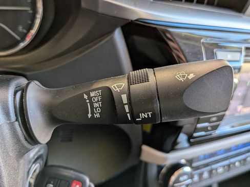 Used 2014 Toyota Corolla LE image 23