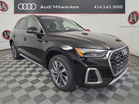 Used 2023 Audi Q5 2.0T Premium w/ Convenience Package AWD/4WD image 1