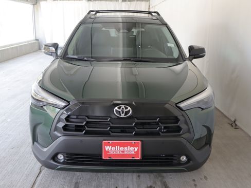 Used 2026 Toyota Corolla Cross XLE w/ Convenience Package AWD/4WD image 4