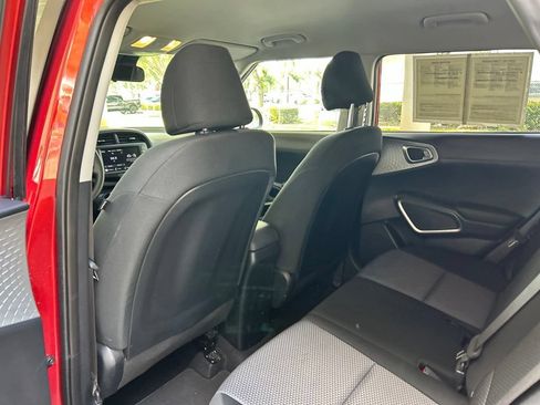 Used 2024 Kia Soul LX w/ Option Group 015 FWD image 37