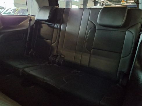 Used 2018 GMC Yukon SLT w/ Premium Edition AWD/4WD image 15
