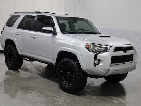 Used 2014 Toyota 4Runner Trail image 13