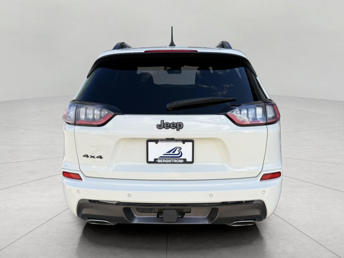 Used 2019 Jeep Cherokee High Altitude AWD/4WD image 11