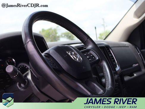 Used 2019 RAM 1500 Big Horn RWD image 24