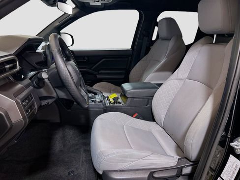Used 2025 Toyota Tacoma SR5 image 17