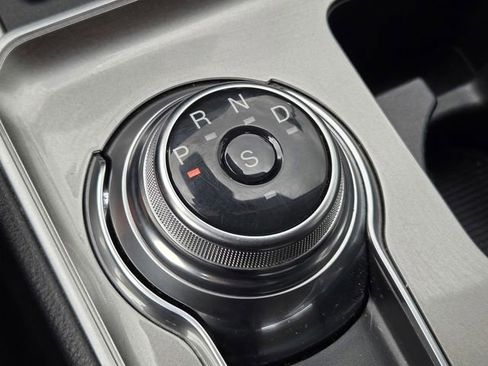 Certified 2023 Ford Edge SEL image 17