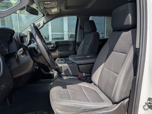 Used 2022 Chevrolet Silverado 1500 LT AWD/4WD image 8