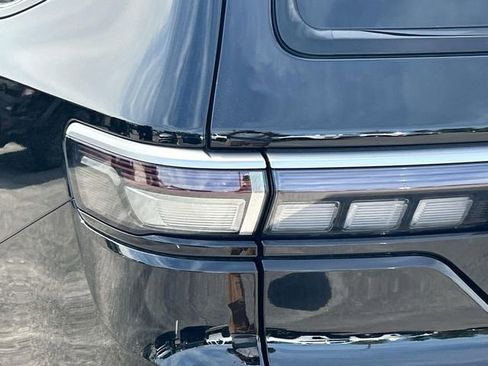 New 2026 Jeep Grand Wagoneer L 4WD image 36