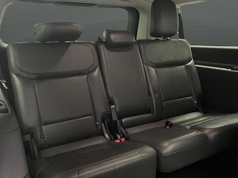 Used 2025 Ford Expedition Max Active AWD/4WD image 27