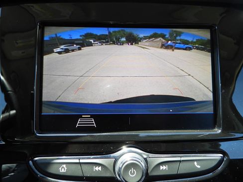 Used 2022 Buick Encore Preferred w/ Safety Package AWD/4WD image 39