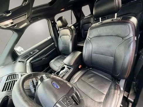 Used 2017 Ford Explorer Sport w/ Equipment Group 401A AWD/4WD image 12