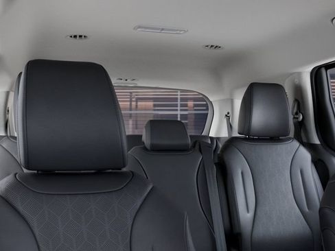 New 2026 Kia Carnival EX FWD image 27