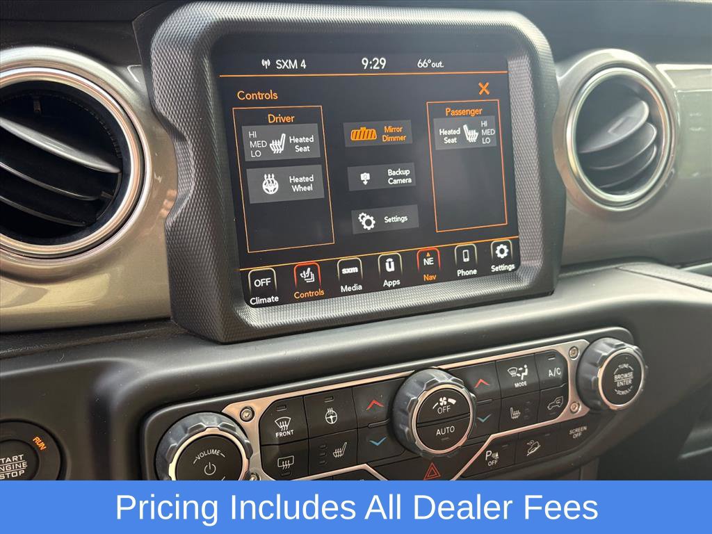 Used 2020 Jeep Wrangler Unlimited Sahara AWD/4WD image 13