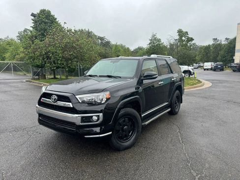 Used 2015 Toyota 4Runner Limited AWD/4WD image 5