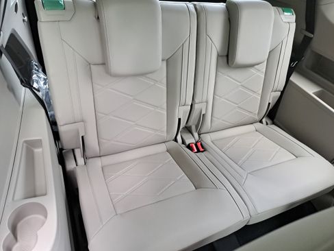 New 2026 Volkswagen Atlas SE AWD/4WD image 12