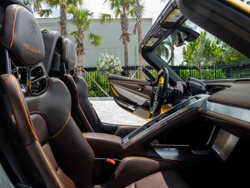 Used 2015 Porsche 918 Spyder AWD/4WD image 54