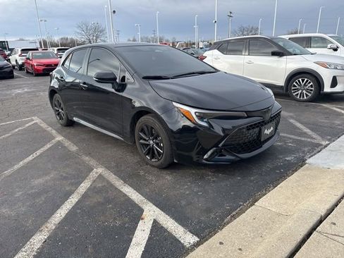 Used 2025 Toyota Corolla SE image 12