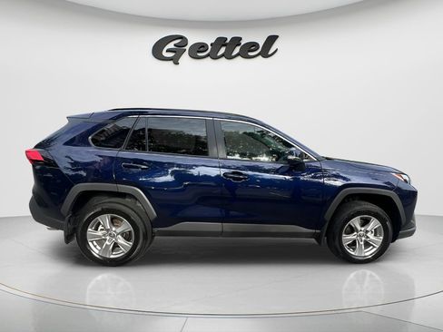 Used 2025 Toyota RAV4 XLE FWD image 4