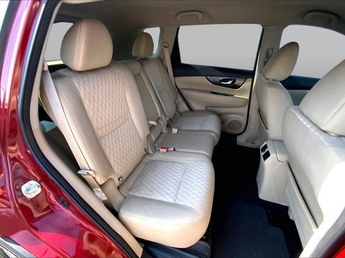 Used 2018 Nissan Rogue SV FWD image 20