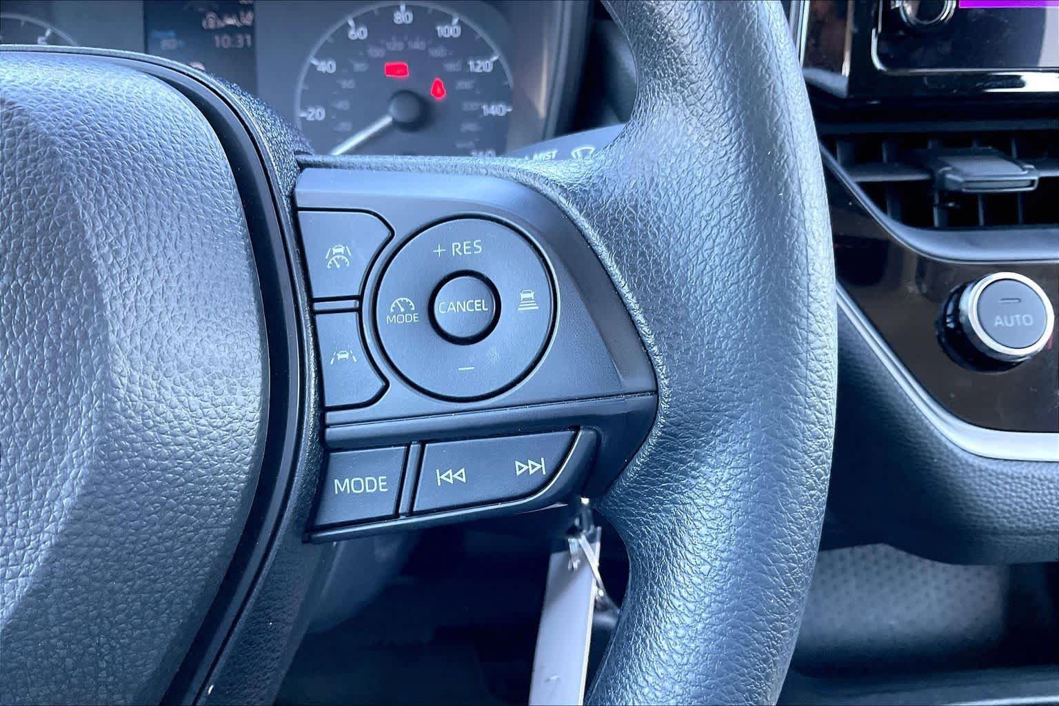 Used 2024 Toyota Corolla LE FWD image 23