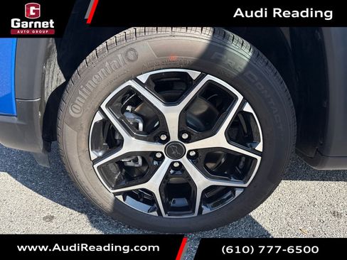 Used 2025 Jeep Compass Limited image 26