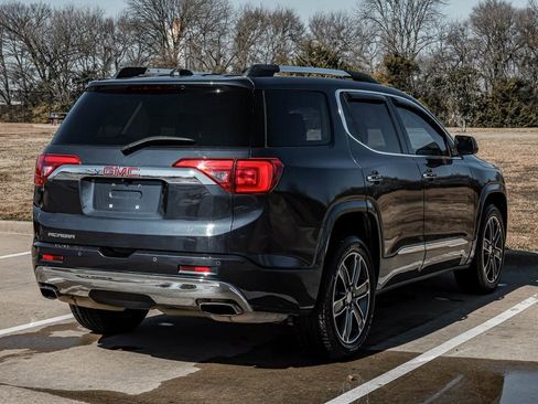 Used 2018 GMC Acadia Denali w/ Technology Package image 11