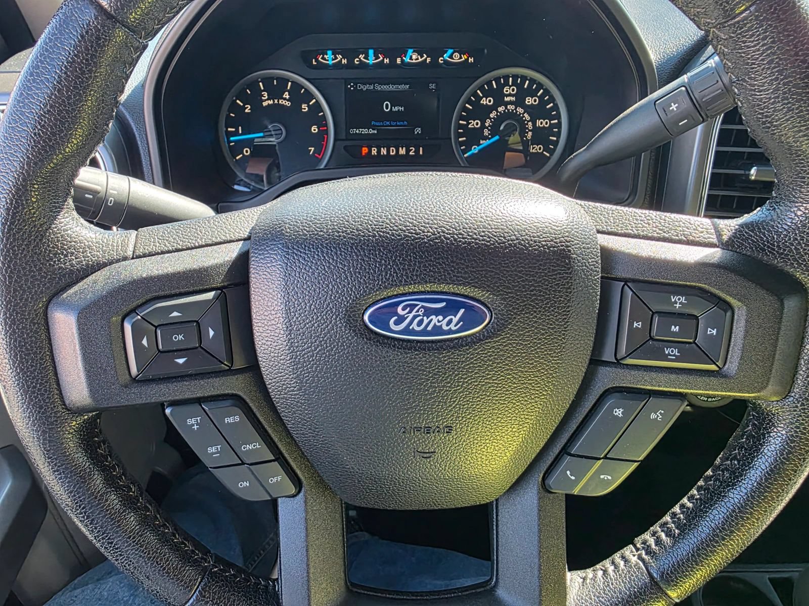 Used 2016 Ford F150 XLT w/ Equipment Group 302A Luxury AWD/4WD image 13