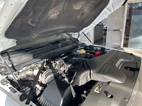 Used 2024 RAM 3500 Big Horn image 11