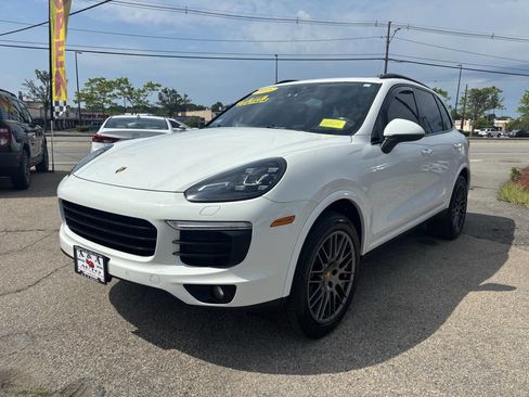 Used 2018 Porsche Cayenne Platinum Edition AWD/4WD image 10